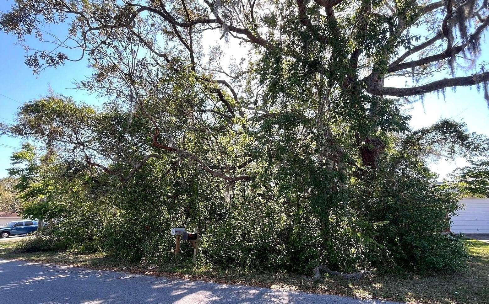 0.25 Acres of Residential Land for Sale in Spring Hill, Florida