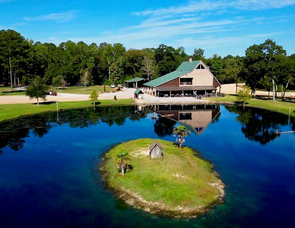 450 Acres of Land with Home for Sale in Woodville, Mississippi