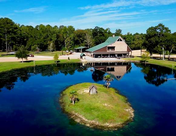 450 Acres of Land with Home for Sale in Woodville, Mississippi