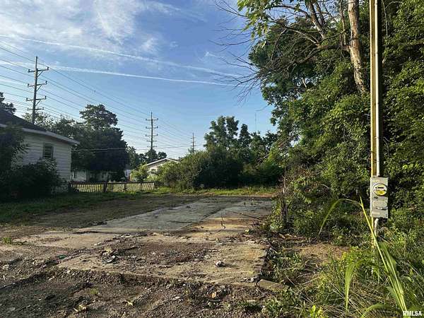 0.15 Acres of Residential Land for Sale in Harrisburg, Illinois