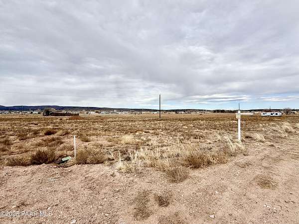 0.16 Acres of Residential Land for Sale in Paulden, Arizona