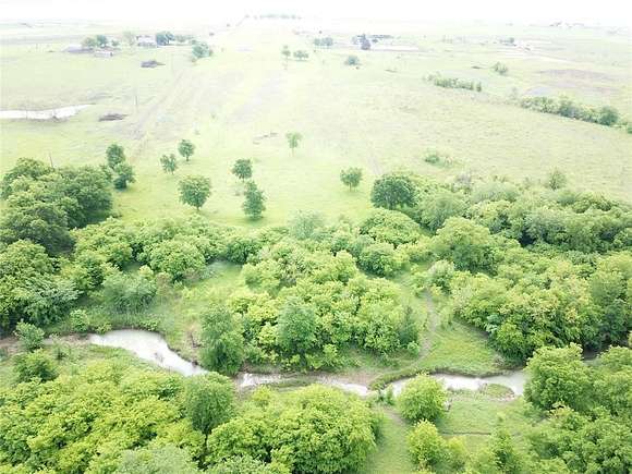 15.7 Acres of Agricultural Land for Sale in Hillsboro, Texas