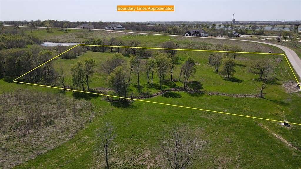 3.77 Acres of Residential Land for Sale in Corsicana, Texas