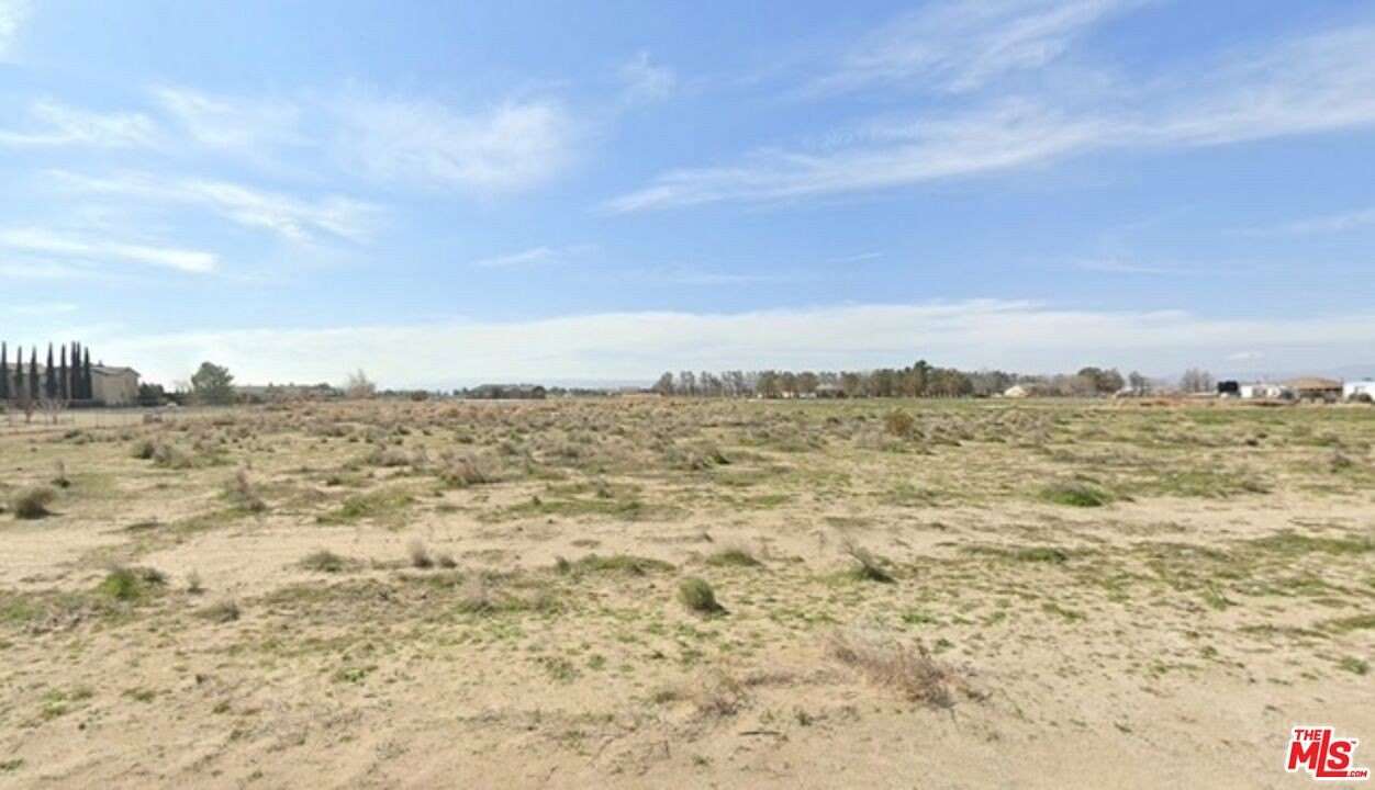 2.15 Acres of Residential Land for Sale in Rosamond, California