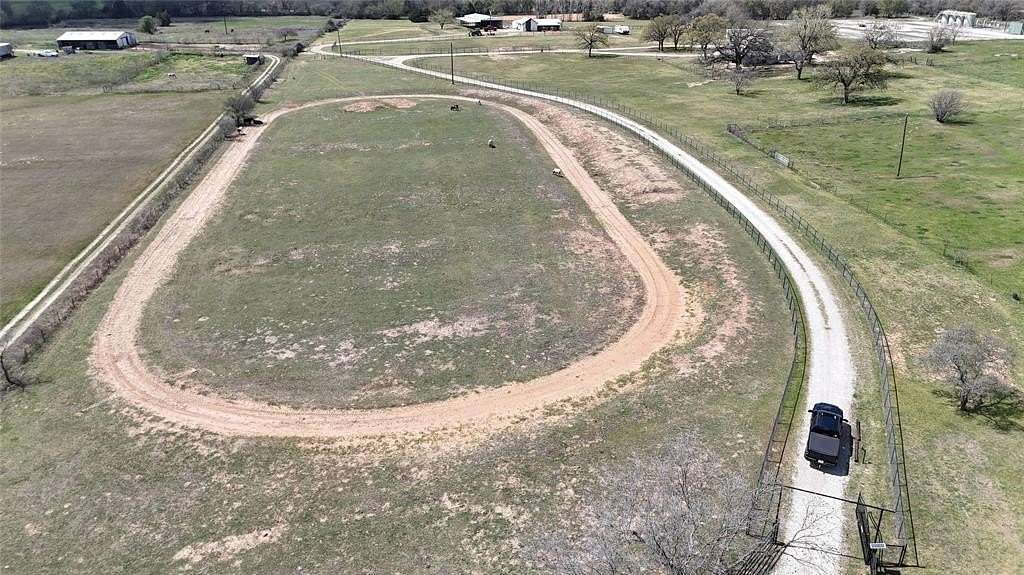 13 Acres of Land for Sale in Boyd, Texas