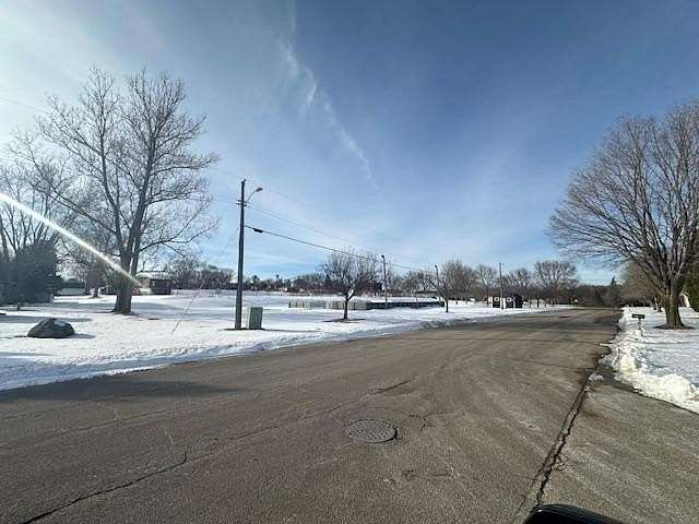 0.32 Acres of Residential Land for Sale in Wanamingo, Minnesota