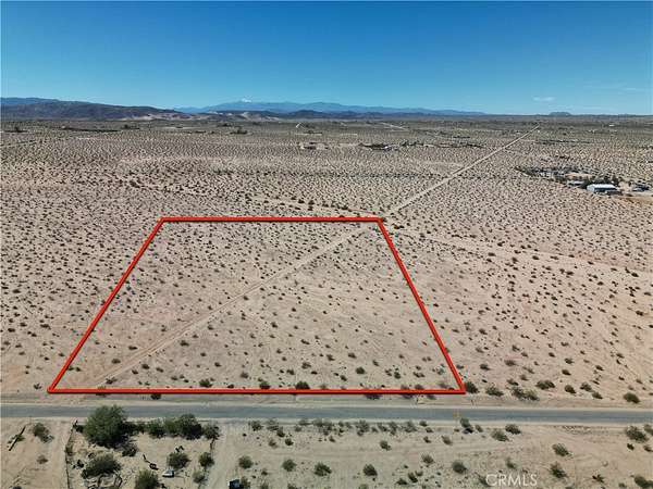 4.68 Acres of Land for Sale in Twentynine Palms, California