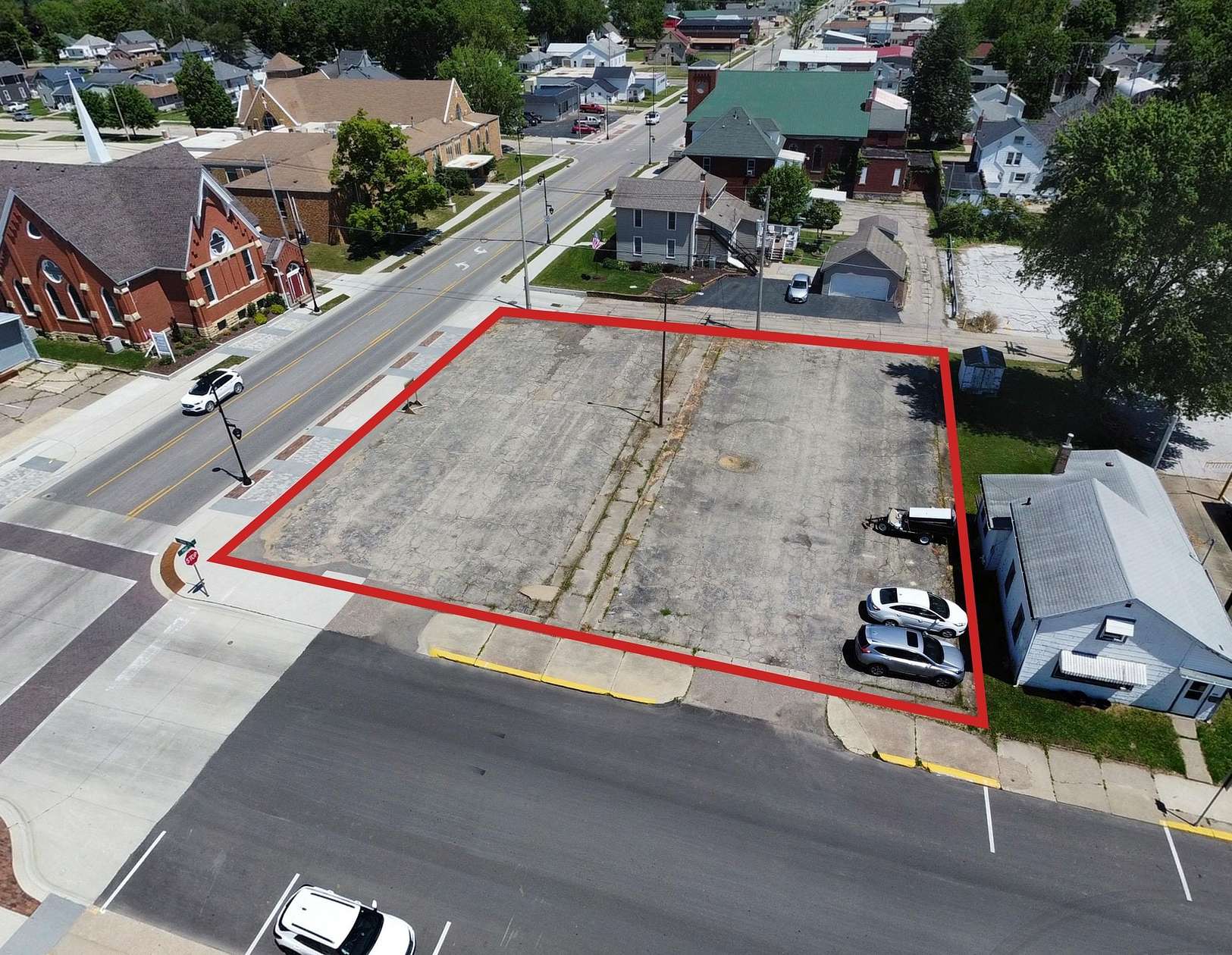 0.34 Acres of Commercial Land for Sale in Maquoketa, Iowa