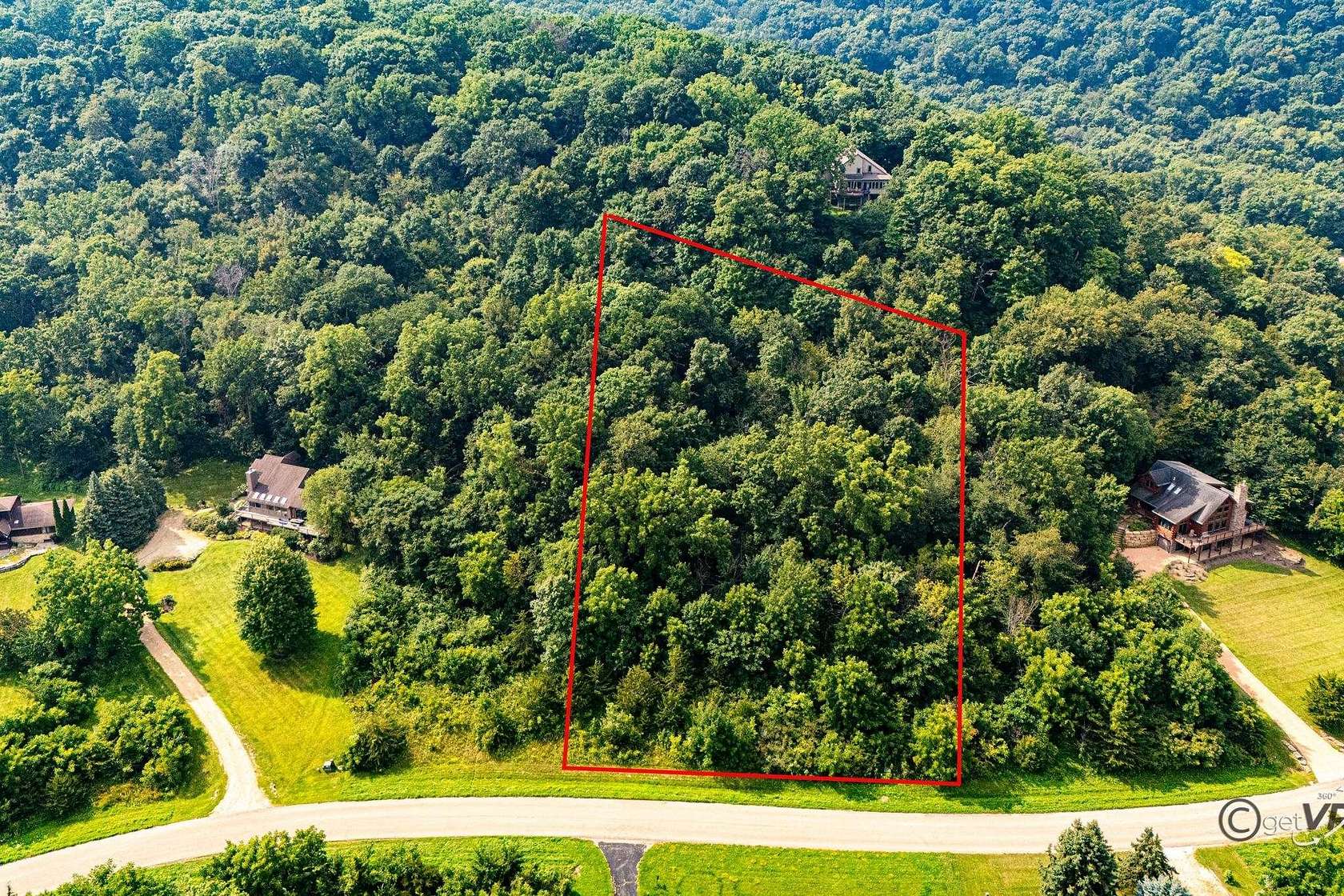 1 Acre of Residential Land for Sale in Galena, Illinois