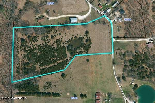 7.55 Acres of Residential Land for Sale in Fulton, Missouri