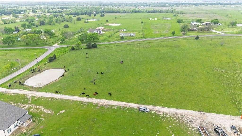 3 Acres of Residential Land for Sale in Quinlan, Texas