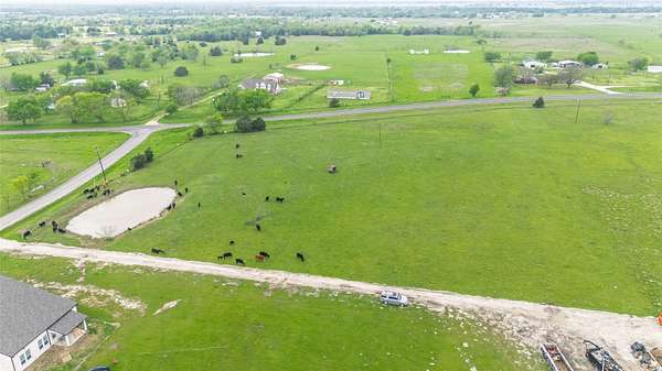 3 Acres of Residential Land for Sale in Quinlan, Texas