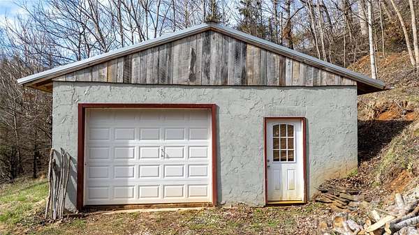 1.12 Acres of Land with Home for Sale in Bakersville, North Carolina