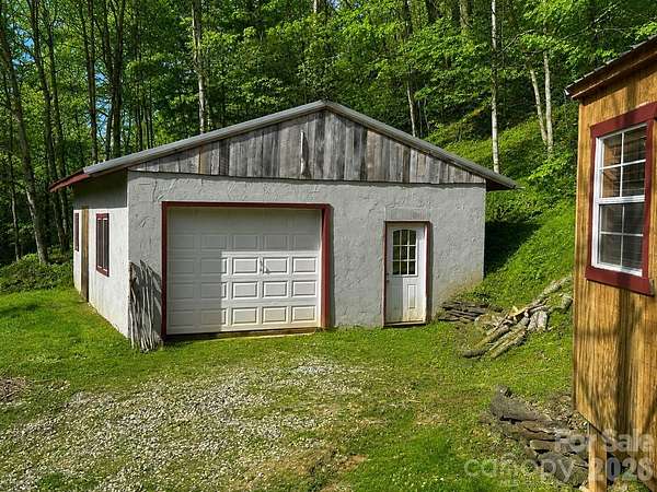 1.12 Acres of Land with Home for Sale in Bakersville, North Carolina