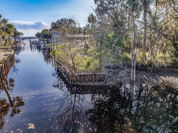 0.12 Acres of Residential Land for Sale in Crawfordville, Florida