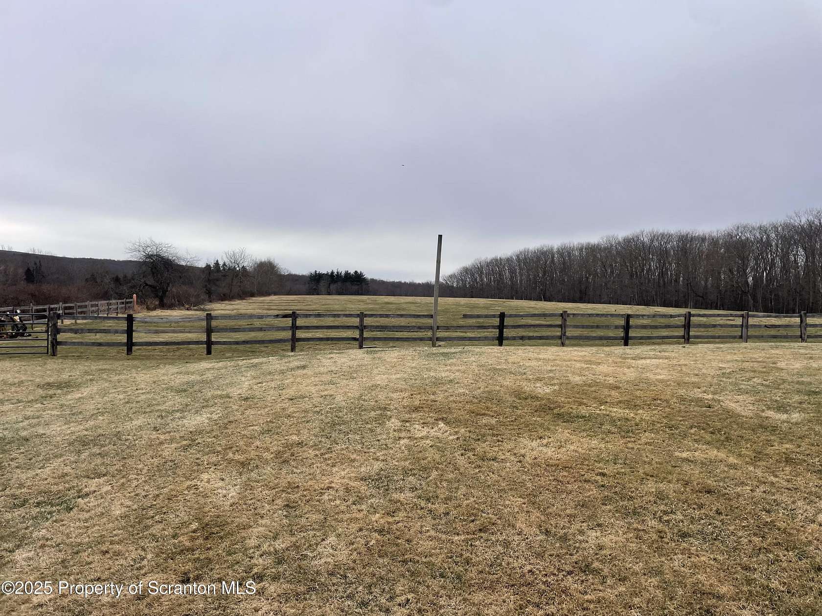 26.5 Acres of Land for Sale in Carbondale Township, Pennsylvania