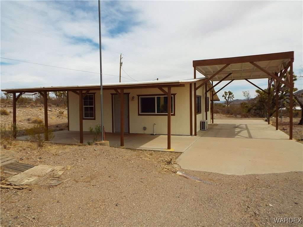 1 Acre of Residential Land with Home for Sale in Dolan Springs, Arizona