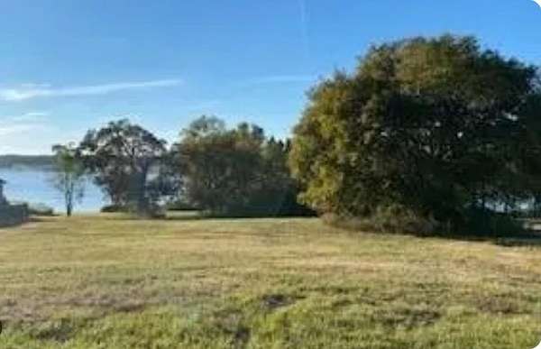 1 Acre of Residential Land for Sale in Athens, Texas