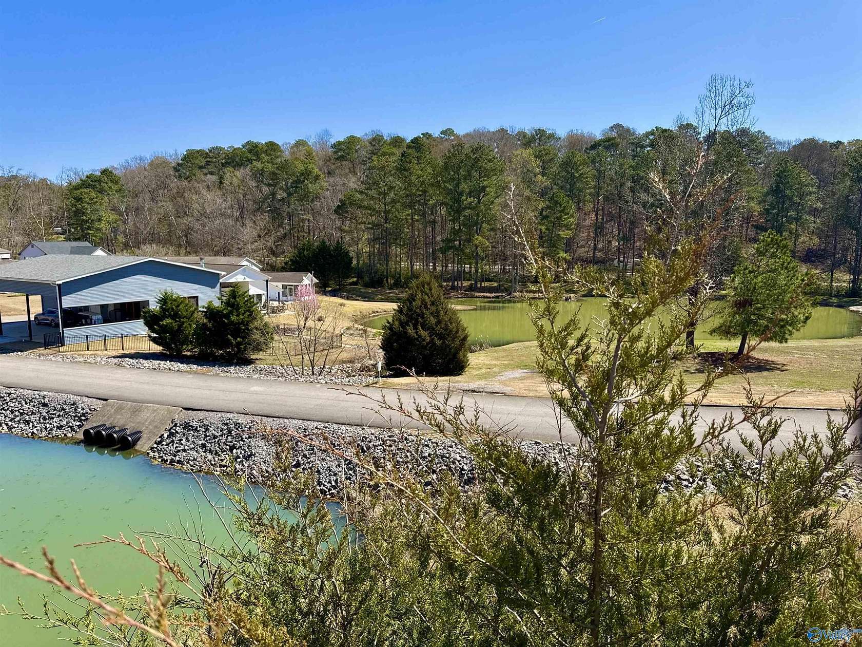 0.06 Acres of Commercial Land for Sale in Guntersville, Alabama