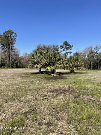 0.9 Acres of Residential Land for Sale in Beaufort, South Carolina