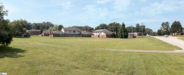 1.59 Acres of Commercial Land for Sale in Greenville, South Carolina