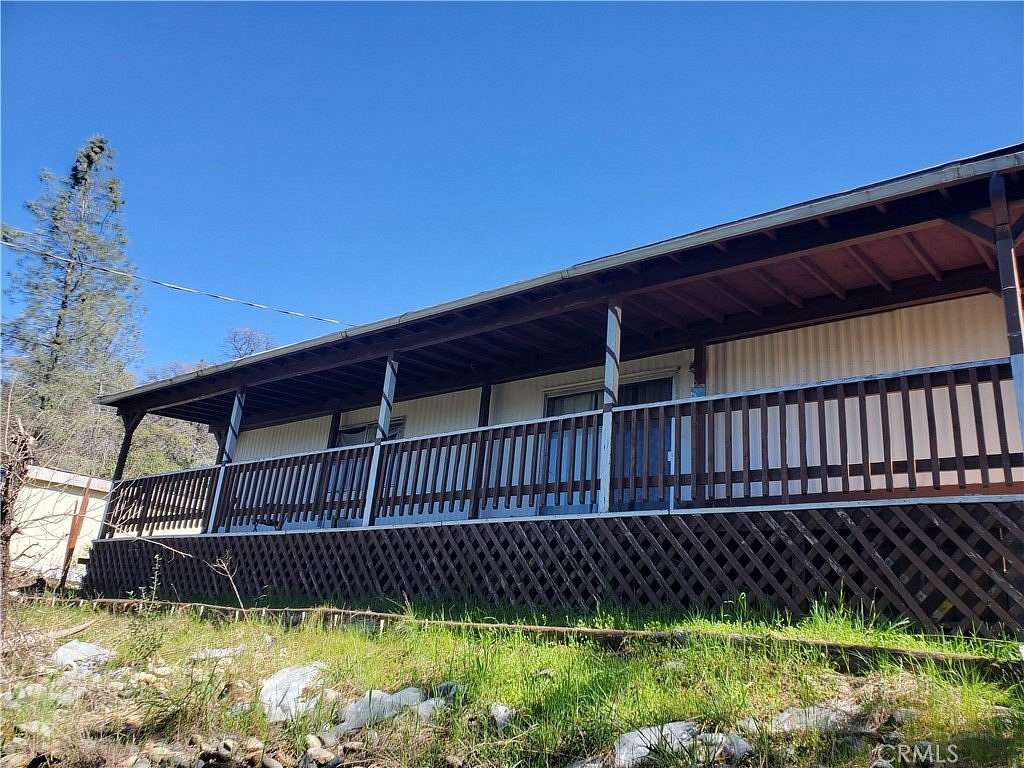 2.88 Acres of Residential Land with Home for Sale in Oroville, California