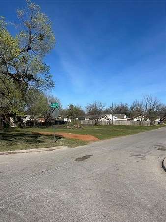 0.19 Acres of Commercial Land for Sale in Chickasha, Oklahoma