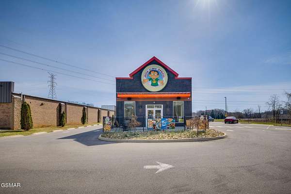 2.78 Acres of Improved Mixed-Use Land for Sale in Maryville, Tennessee