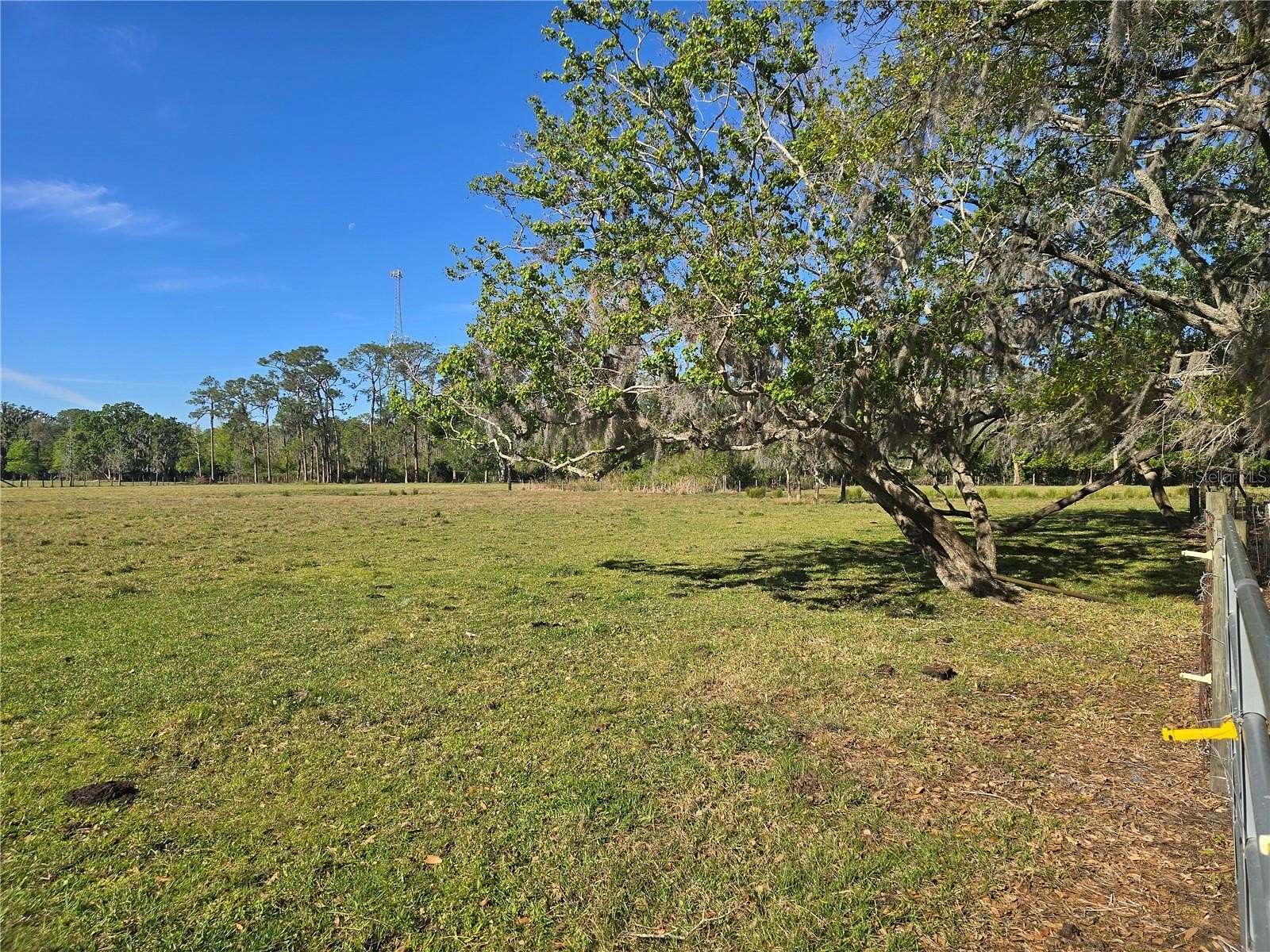 3 Acres of Residential Land for Sale in Auburndale, Florida