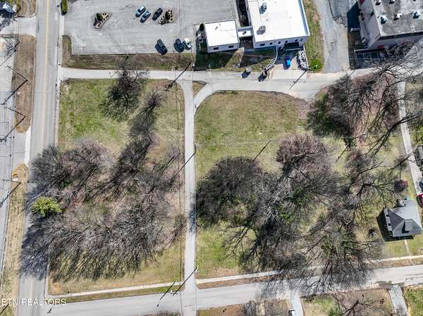 2 Acres of Commercial Land for Sale in Alcoa, Tennessee