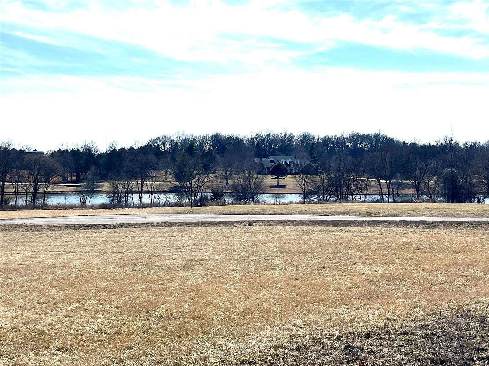 0.67 Acres of Residential Land for Sale in Lebanon, Missouri