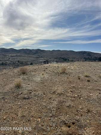 20 Acres of Land for Sale in Kirkland Junction, Arizona