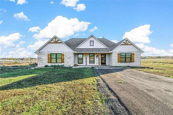 2.64 Acres of Residential Land with Home for Sale in Krum, Texas