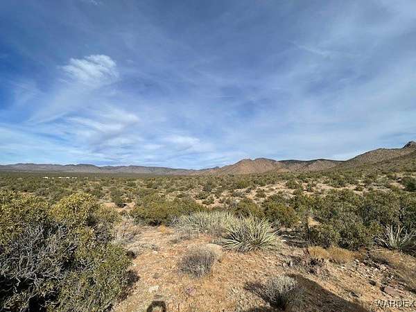 7.5 Acres of Land for Sale in Hackberry, Arizona