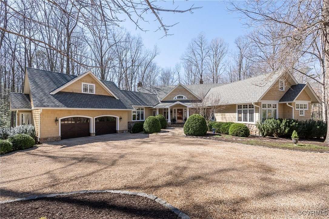 7 Acres of Residential Land with Home for Sale in Sabot, Virginia