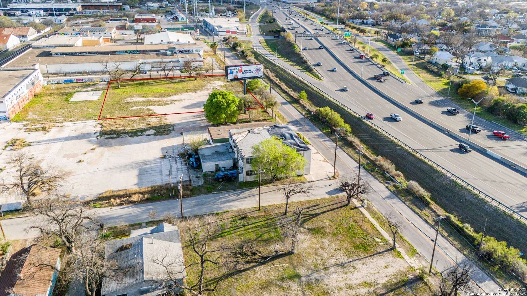 1 Acre of Mixed-Use Land for Sale in San Antonio, Texas