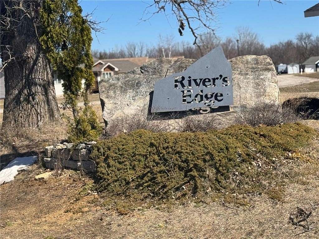 1.12 Acres of Residential Land for Sale in Le Roy, Minnesota
