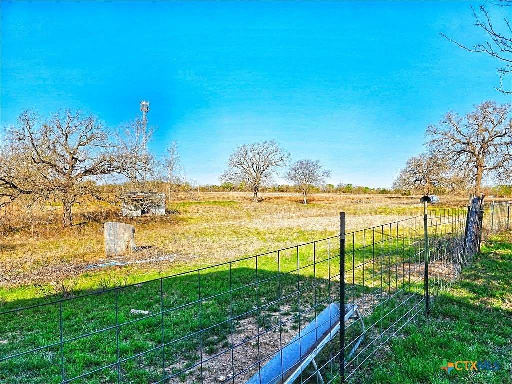 8.83 Acres of Commercial Land for Sale in Gatesville, Texas