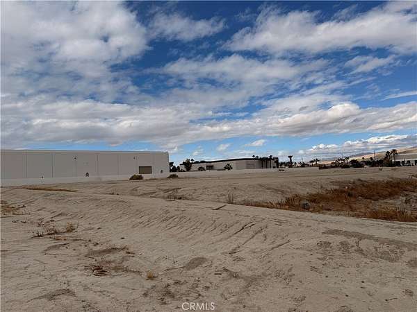 1 Acre of Land for Sale in Indio, California
