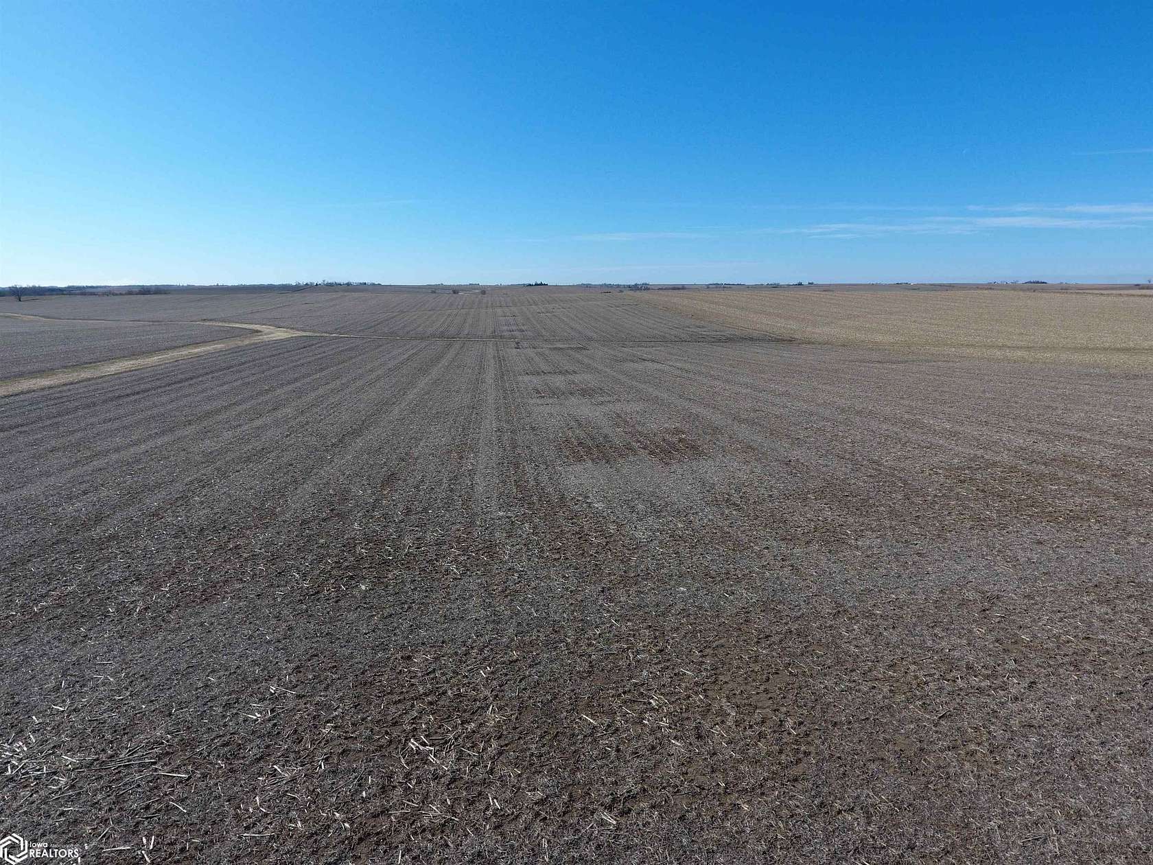 39.5 Acres of Agricultural Land for Sale in Traer, Iowa
