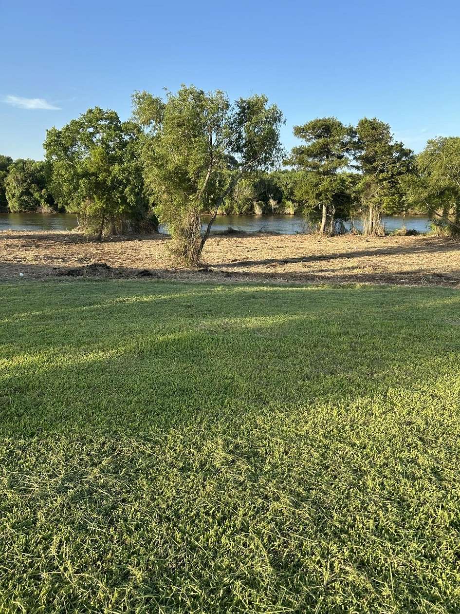 1.14 Acres of Residential Land for Sale in Beaumont, Texas