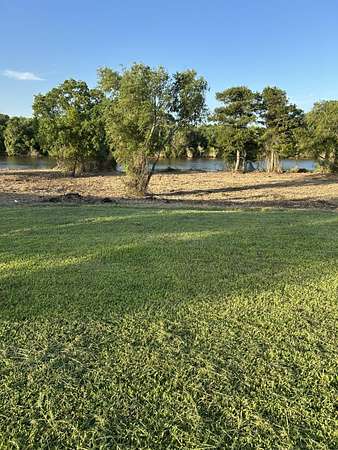 1.14 Acres of Residential Land for Sale in Beaumont, Texas