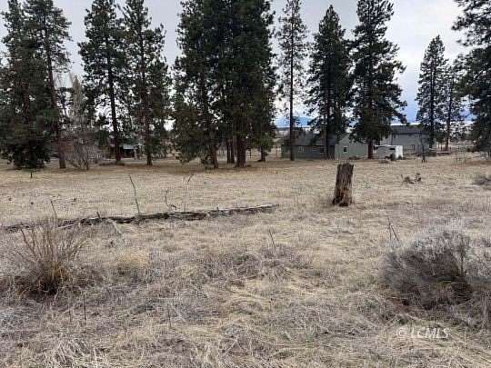 0.38 Acres of Residential Land for Sale in Chiloquin, Oregon