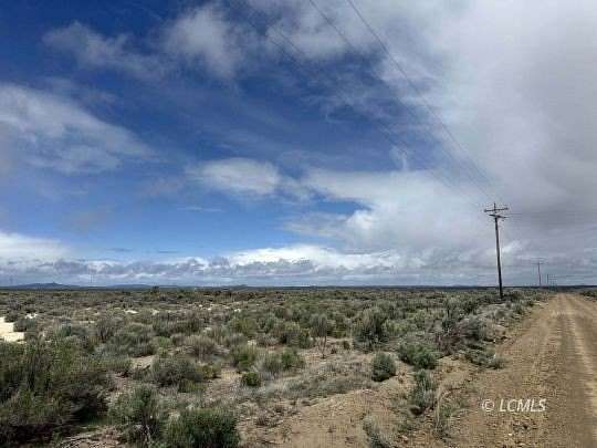 20 Acres of Recreational Land & Farm for Sale in Christmas Valley, Oregon
