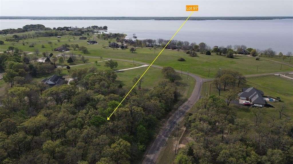 1.57 Acres of Residential Land for Sale in Corsicana, Texas
