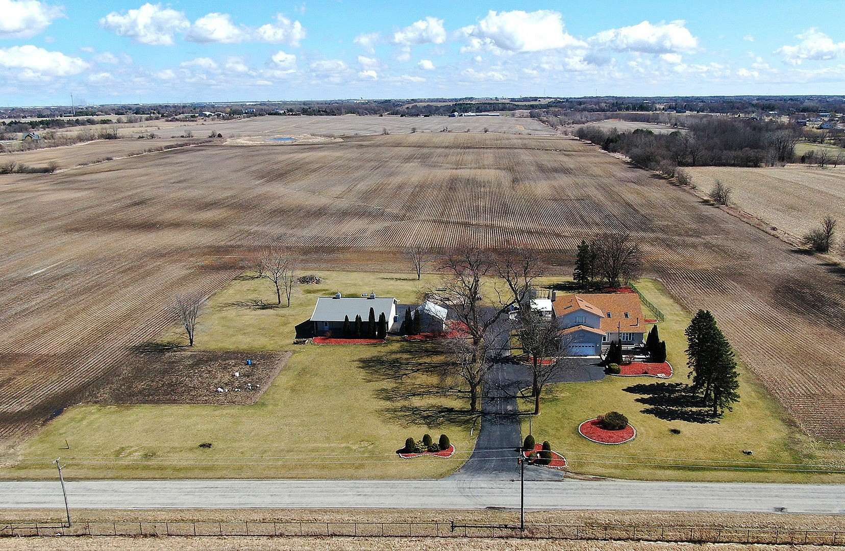 2.5 Acres of Residential Land with Home for Sale in Monee, Illinois