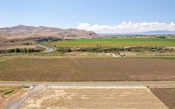 6 Acres of Land for Sale in Powell, Wyoming