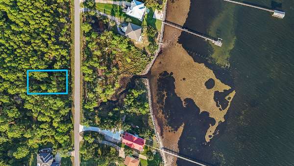 0.27 Acres of Residential Land for Sale in Gulf Breeze, Florida