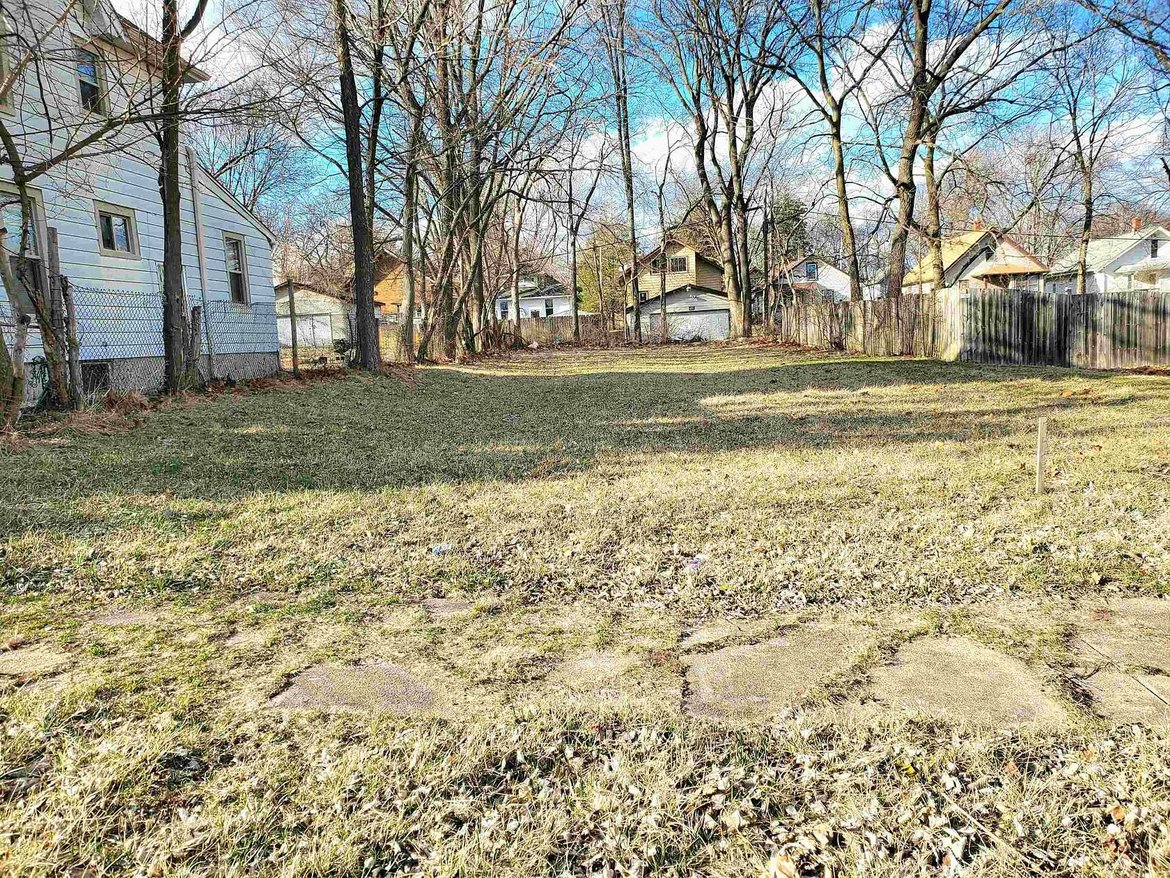 0.14 Acres of Residential Land for Sale in Rockford, Illinois