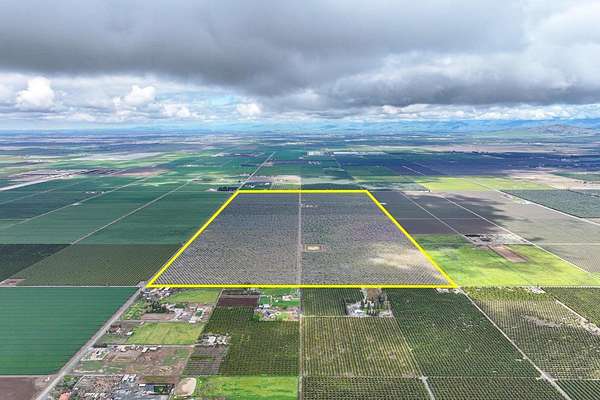 321 Acres of Land for Sale in Lindsay, California